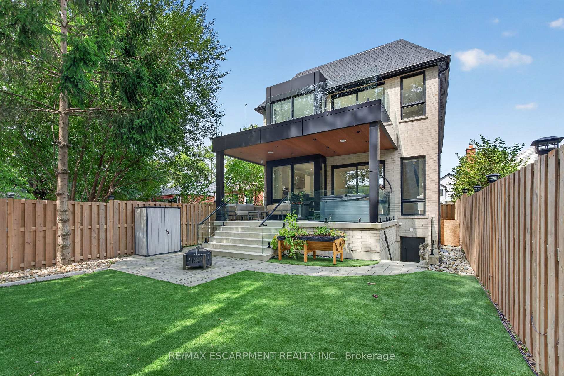 Photo 36 of 73 Elma Street, Etobicoke, Mimico — HOMEH