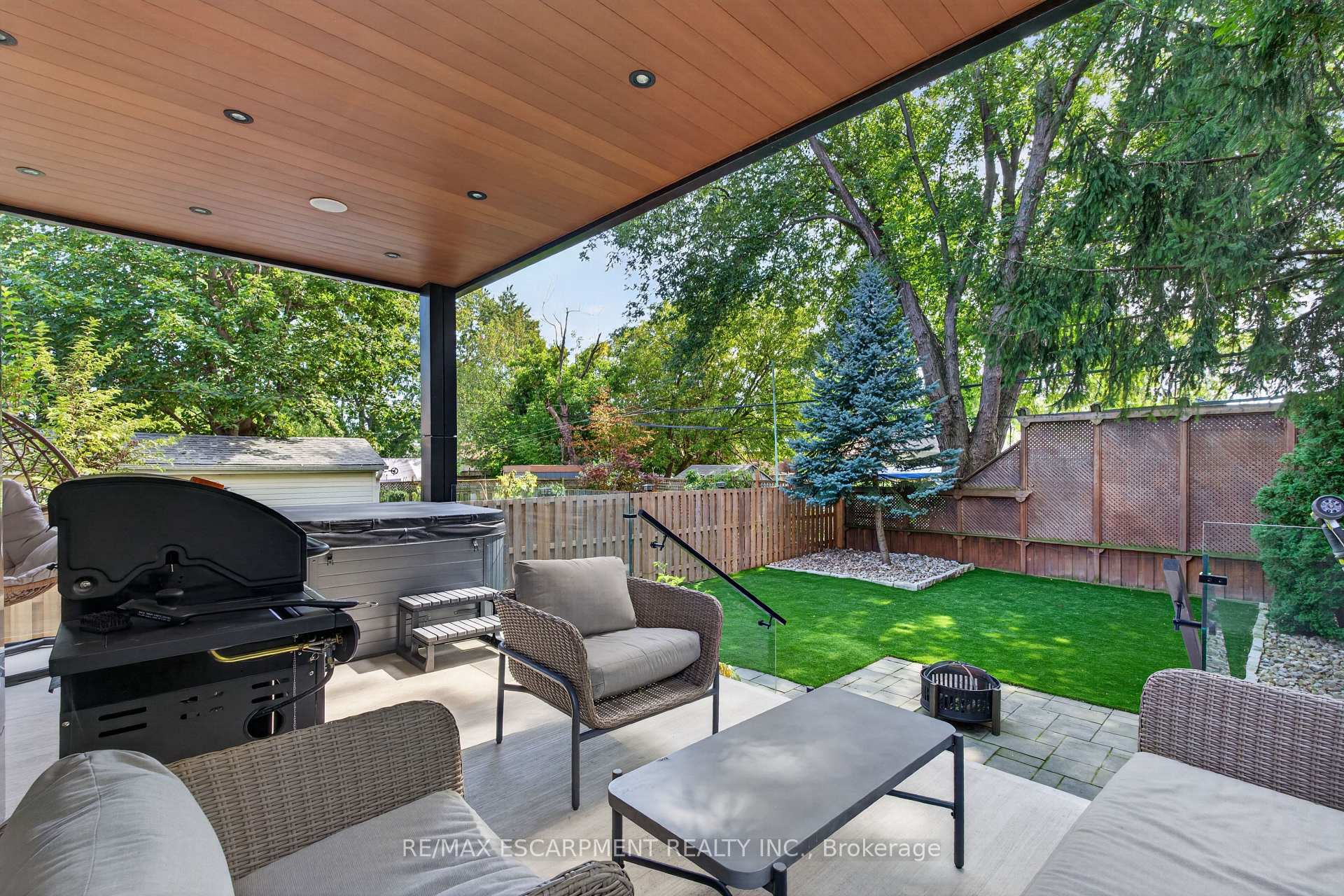 Photo 40 of 73 Elma Street, Etobicoke, Mimico — HOMEH