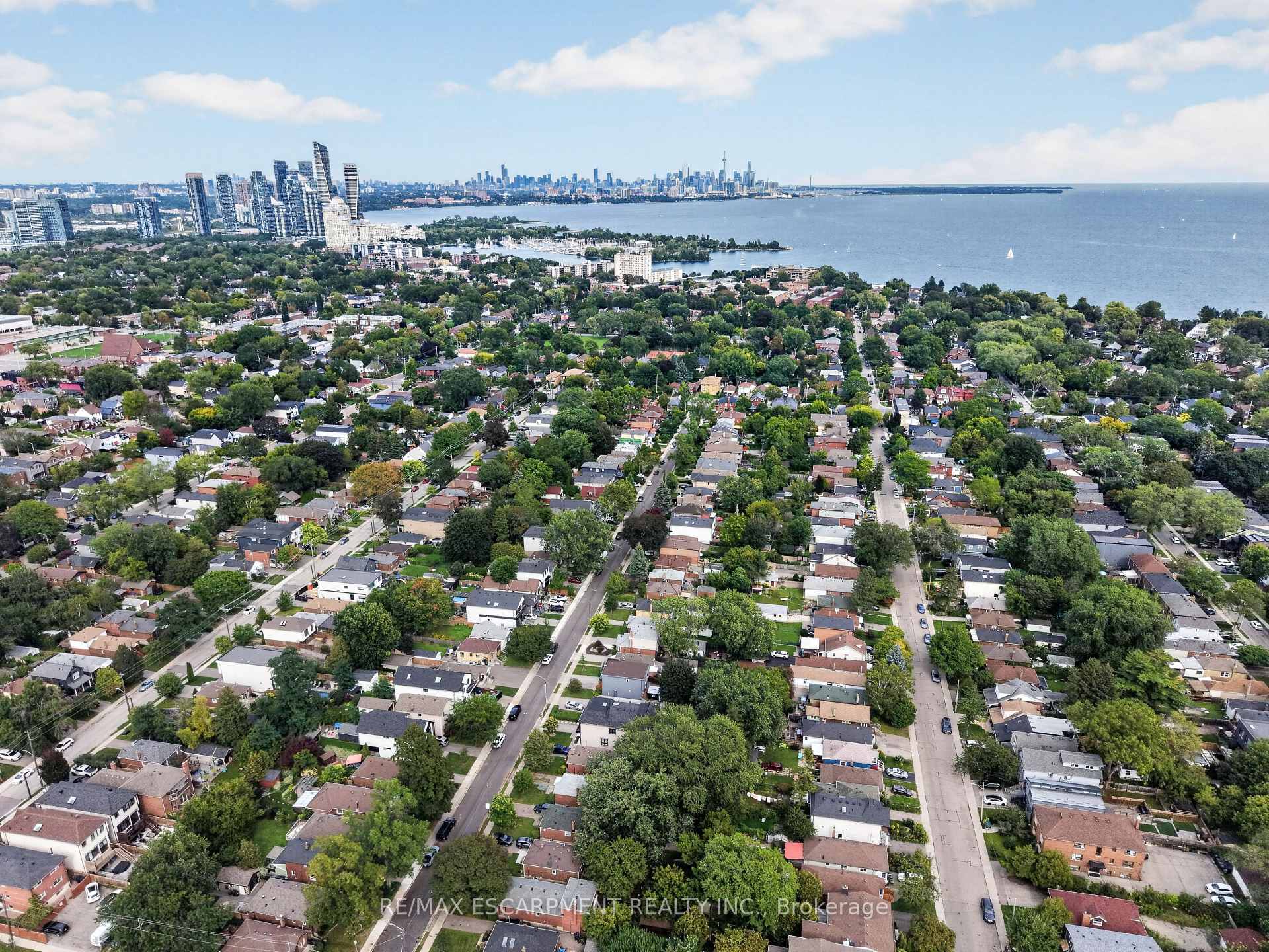 Photo 43 of 73 Elma Street, Etobicoke, Mimico — HOMEH