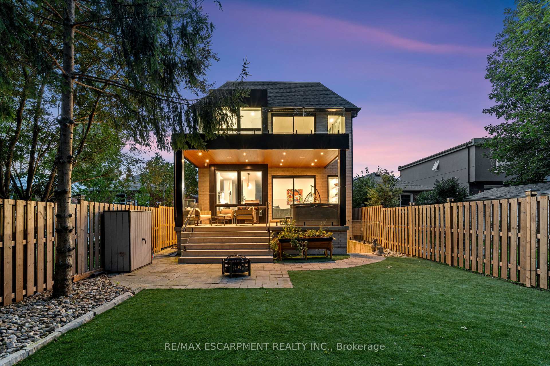 Photo 45 of 73 Elma Street, Etobicoke, Mimico — HOMEH