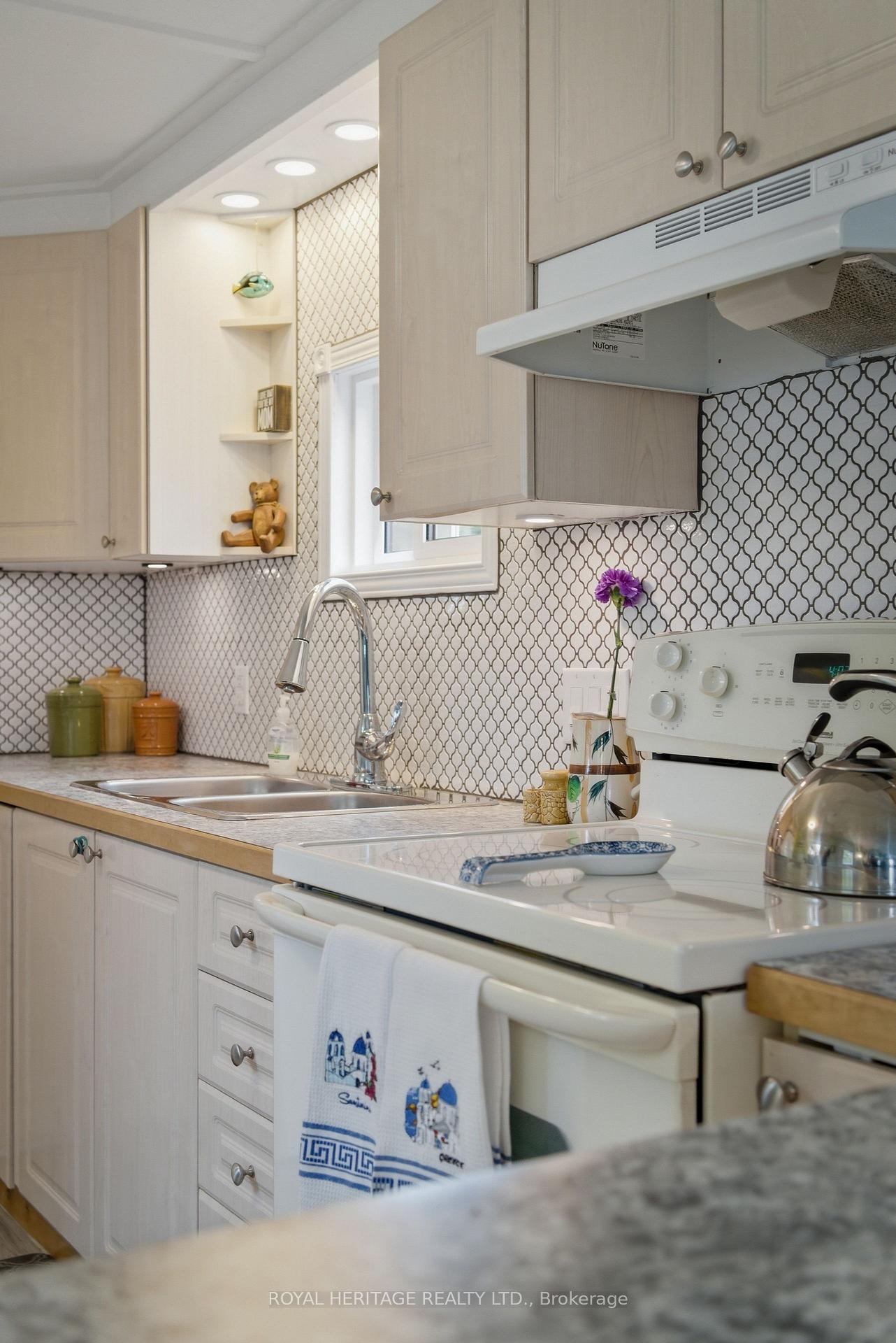 Photo 6 of Unit 25, 529 Old Highway 2, Quinte West, Sidney Ward — HOMEH