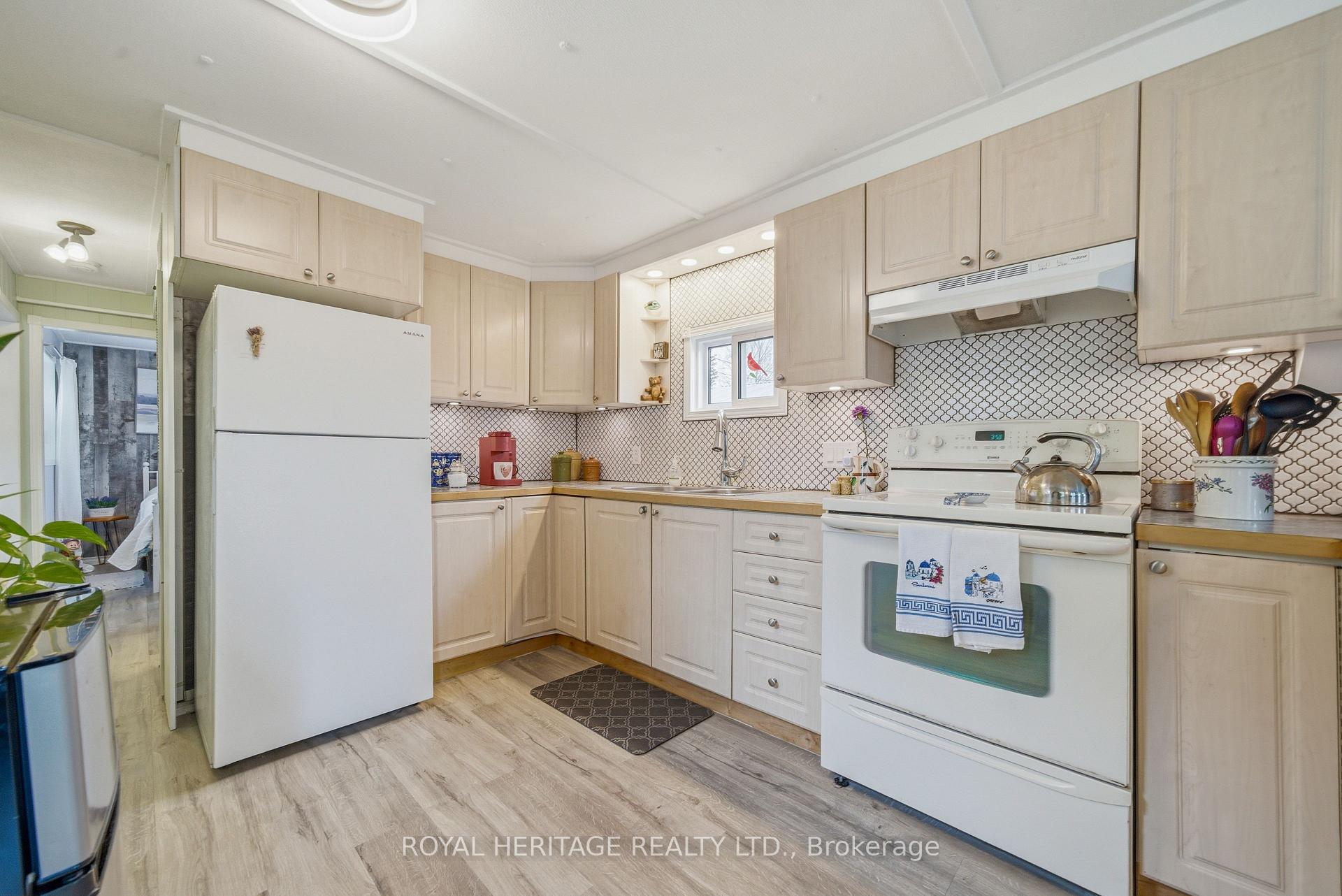 Photo 7 of Unit 25, 529 Old Highway 2, Quinte West, Sidney Ward — HOMEH