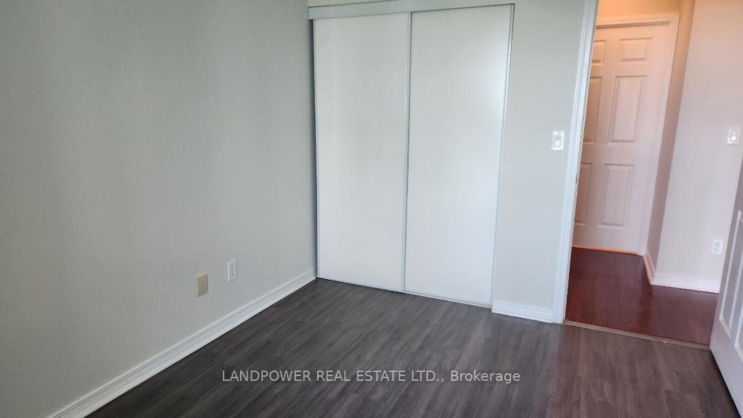 Photo 12 of Unit 1013, 23 Oneida Crescent, Richmond Hill, Langstaff — HOMEH