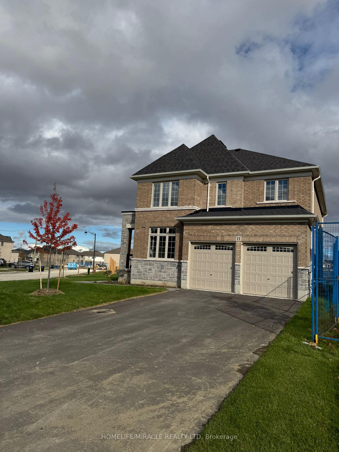 Photo 2 of 11 Cranes Heights, Adjala-Tosorontio, Colgan — HOMEH