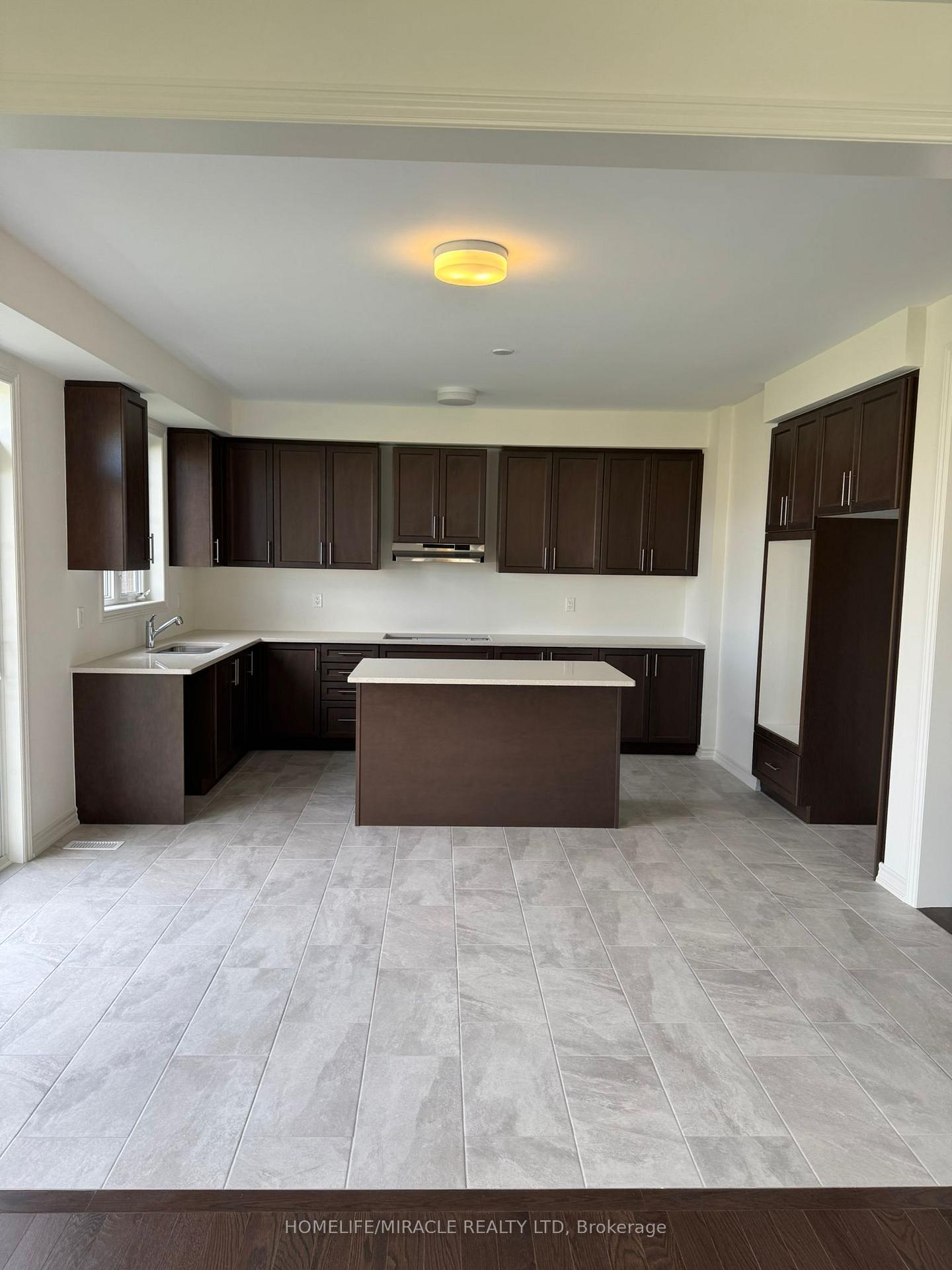Photo 11 of 11 Cranes Heights, Adjala-Tosorontio, Colgan — HOMEH