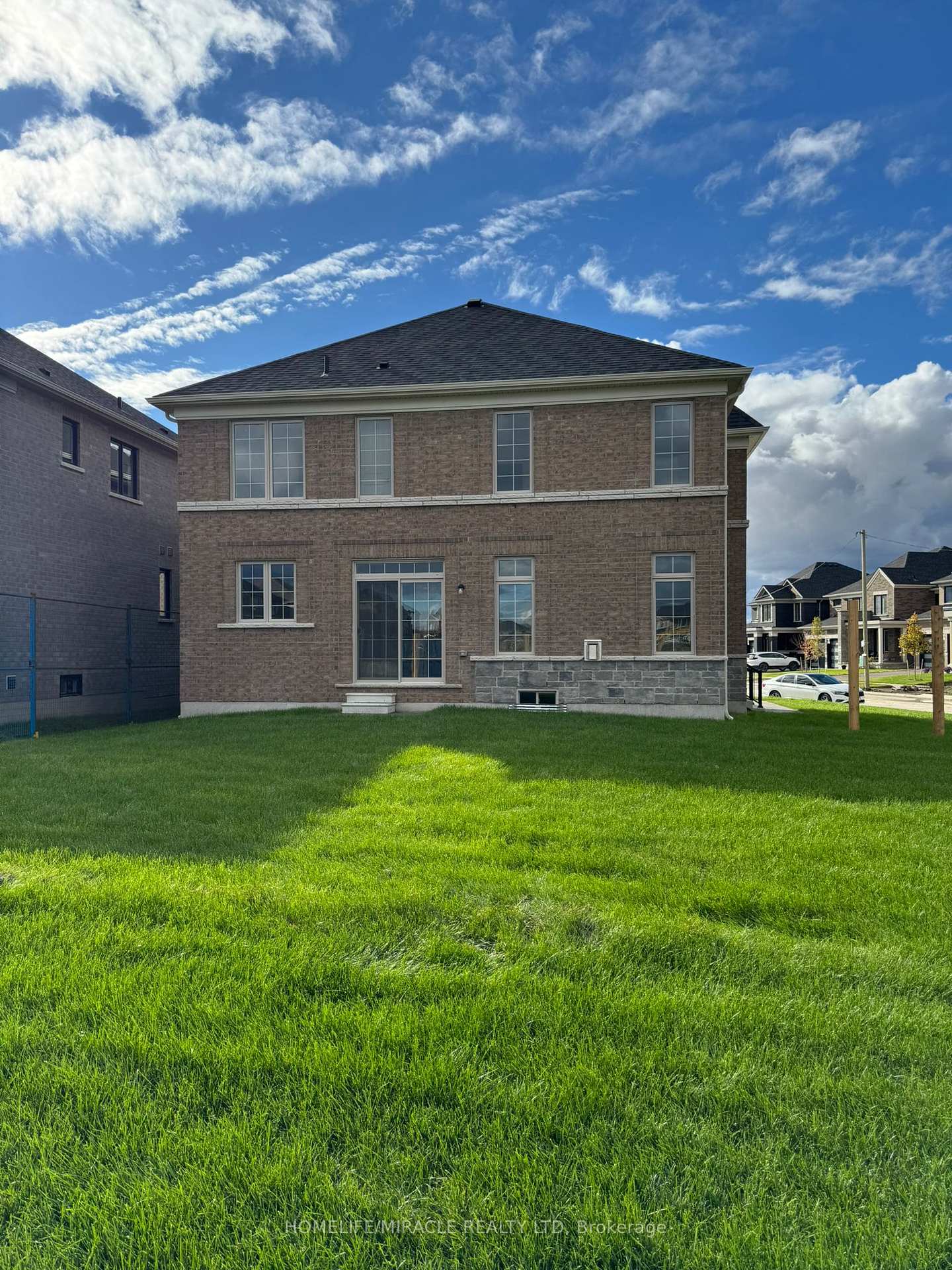 Photo 39 of 11 Cranes Heights, Adjala-Tosorontio, Colgan — HOMEH