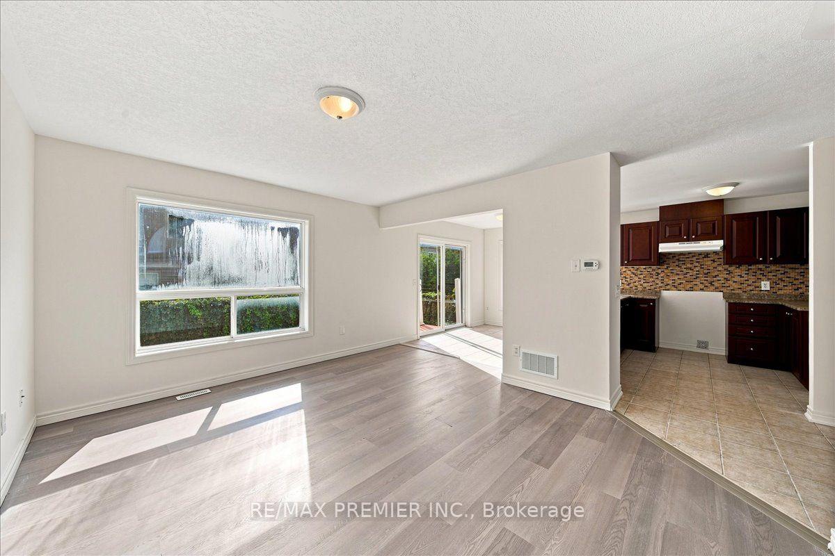 Photo 6 of Unit 125, 800 West Ridge Boulevard, Orillia — HOMEH