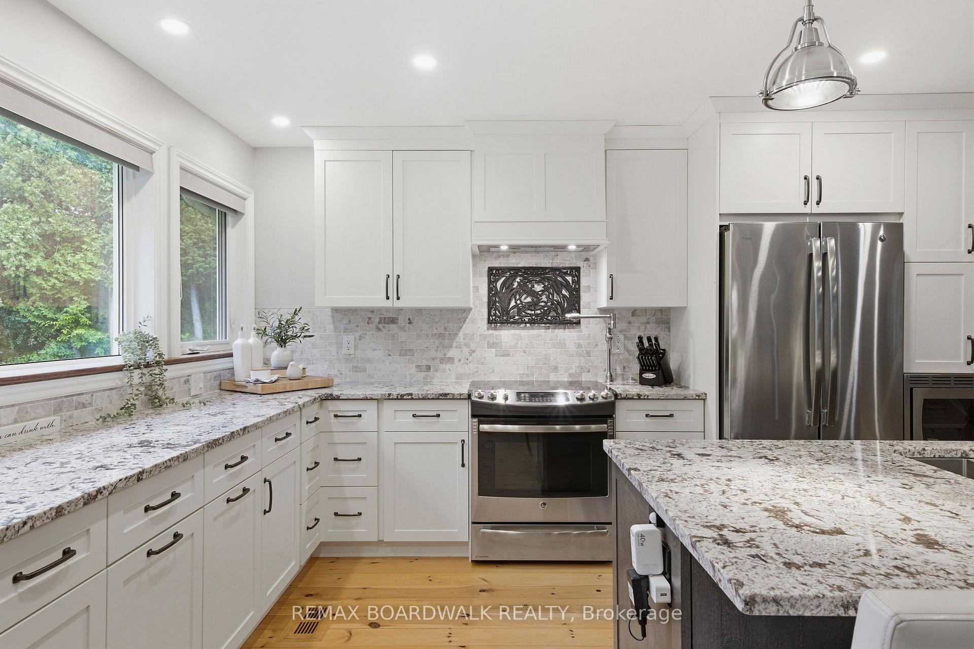 Photo 15 of 330 Megan Drive, Beckwith, Beckwith Twp — HOMEH