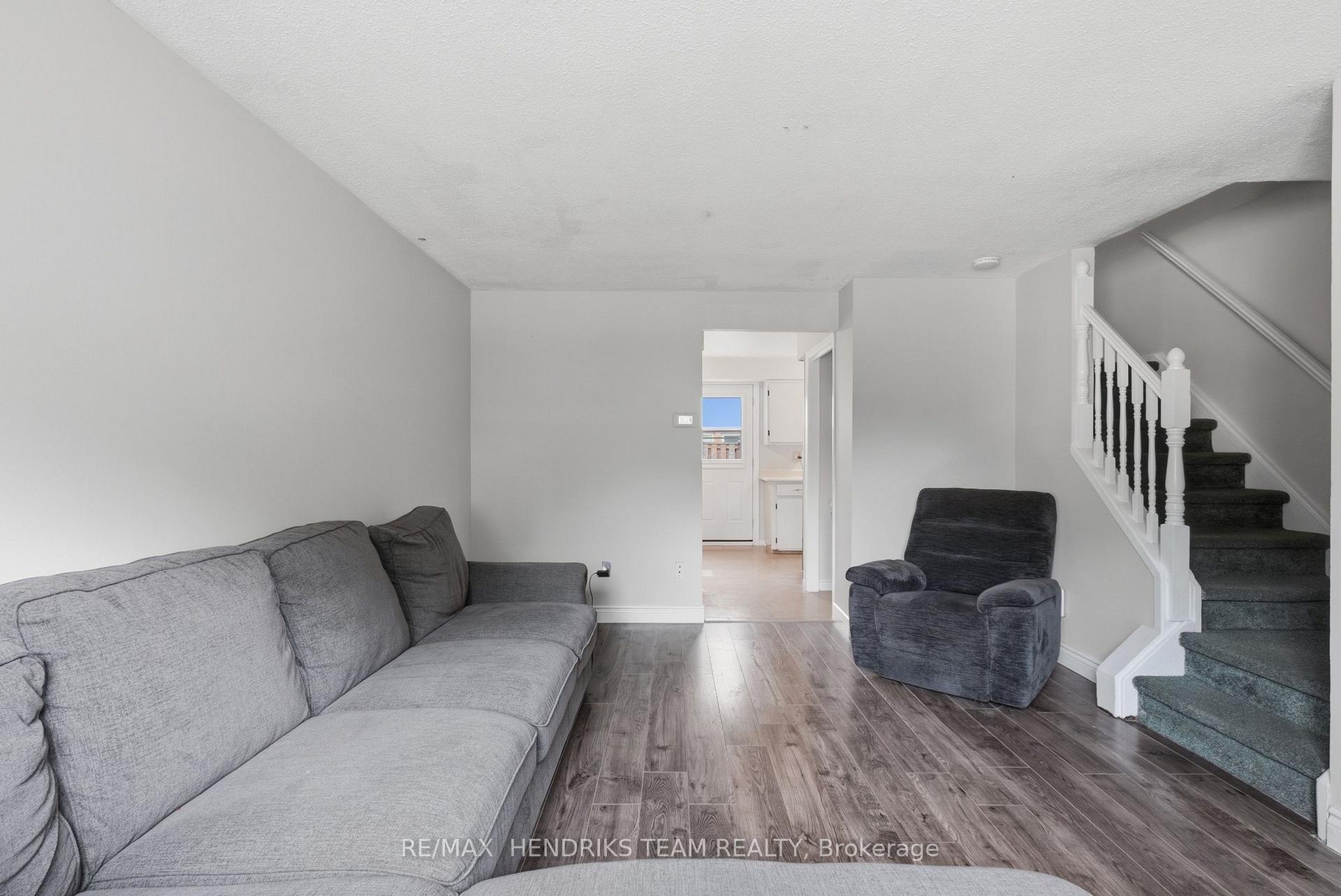 Photo 6 of Unit 22, 25 Linfield Drive, St. Catharines, Lakeport — HOMEH
