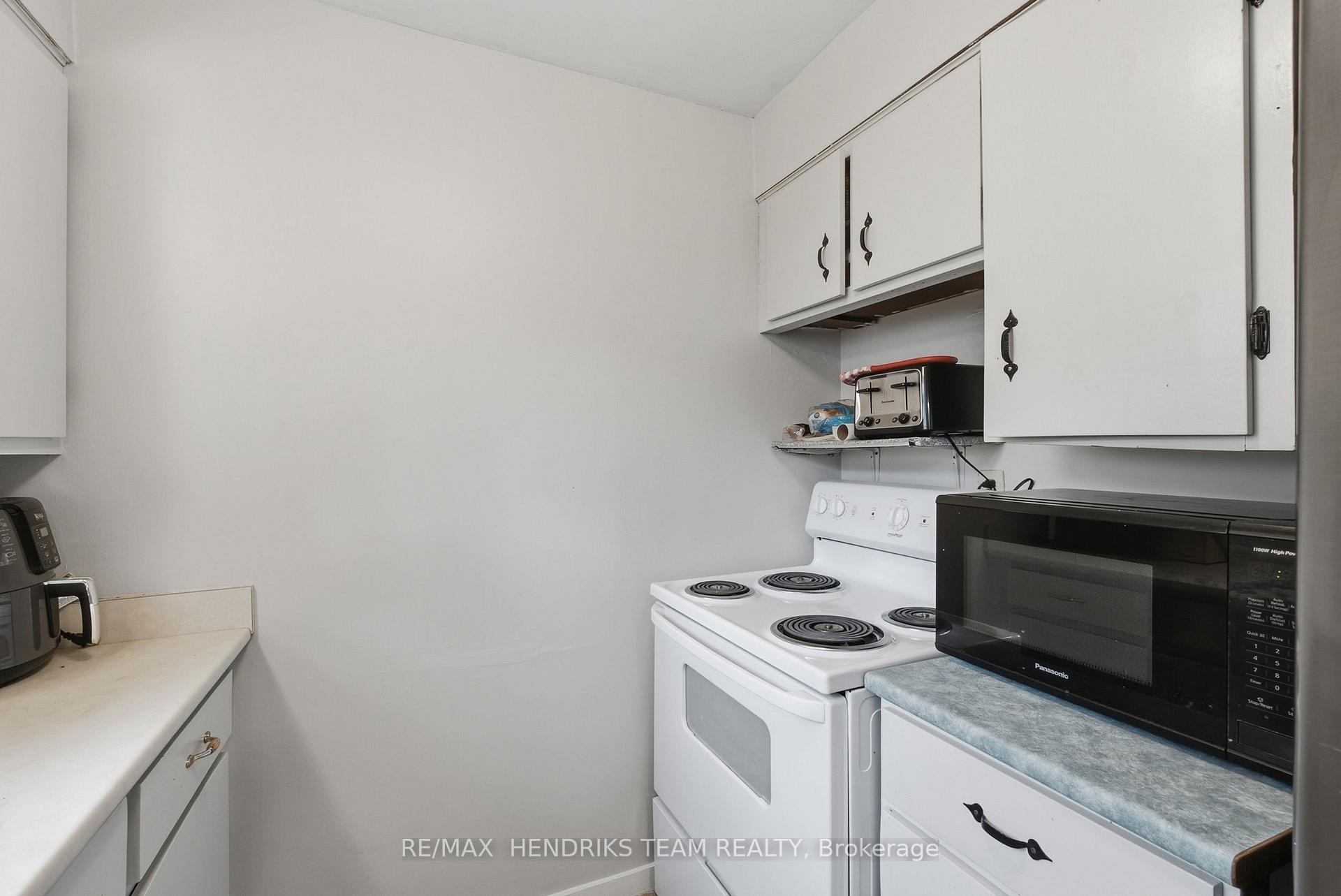 Photo 9 of Unit 22, 25 Linfield Drive, St. Catharines, Lakeport — HOMEH