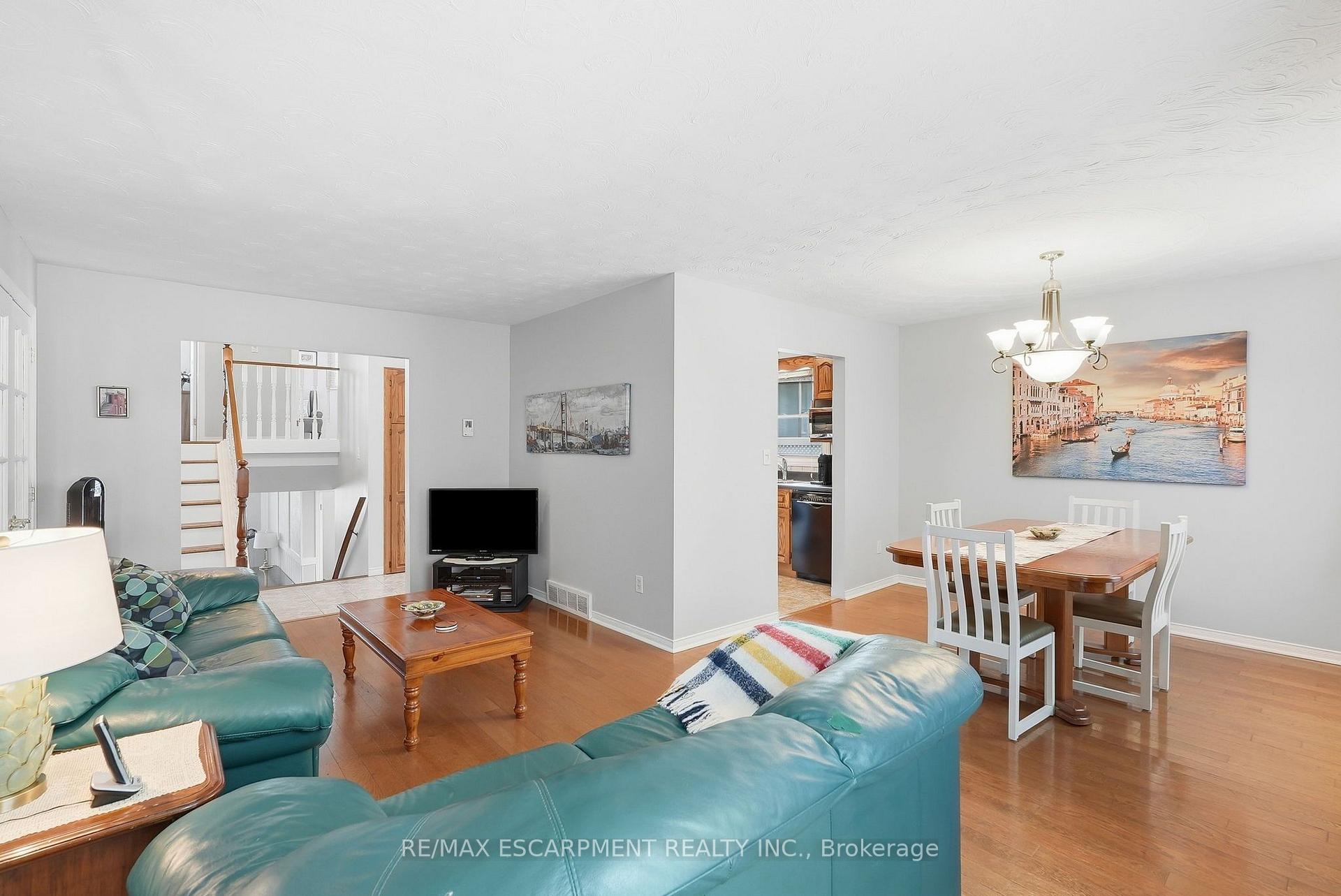 Photo 5 of 10 Audubon Street N, Hamilton, Stoney Creek Mountain — HOMEH