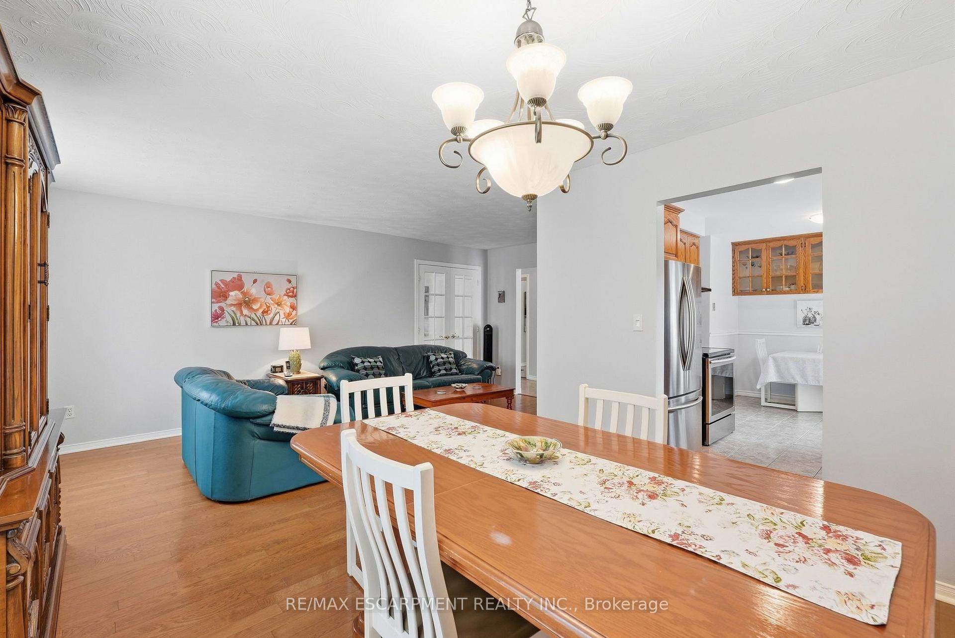 Photo 7 of 10 Audubon Street N, Hamilton, Stoney Creek Mountain — HOMEH