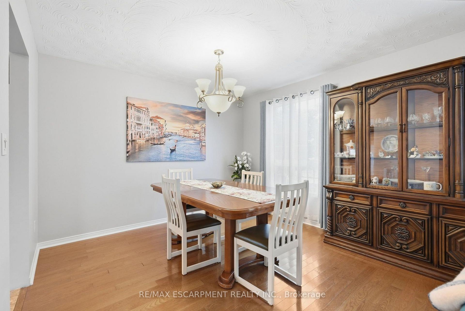 Photo 9 of 10 Audubon Street N, Hamilton, Stoney Creek Mountain — HOMEH