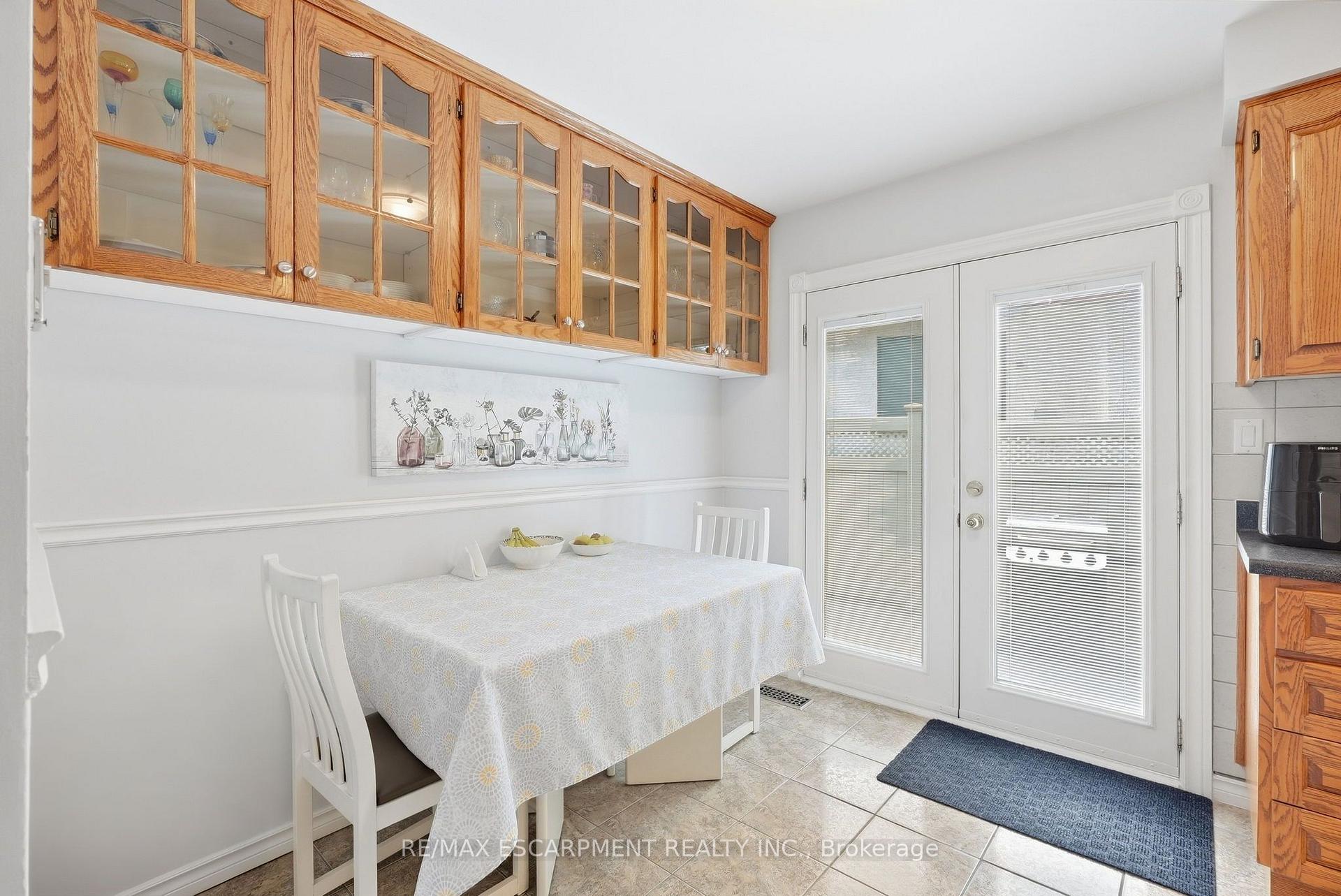 Photo 14 of 10 Audubon Street N, Hamilton, Stoney Creek Mountain — HOMEH