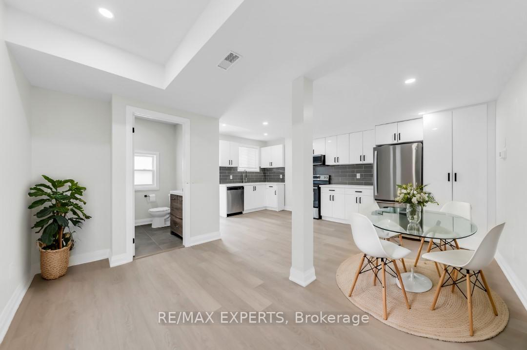 Photo 16 of 124 Church Street, Kitchener, Cedar Hill — HOMEH