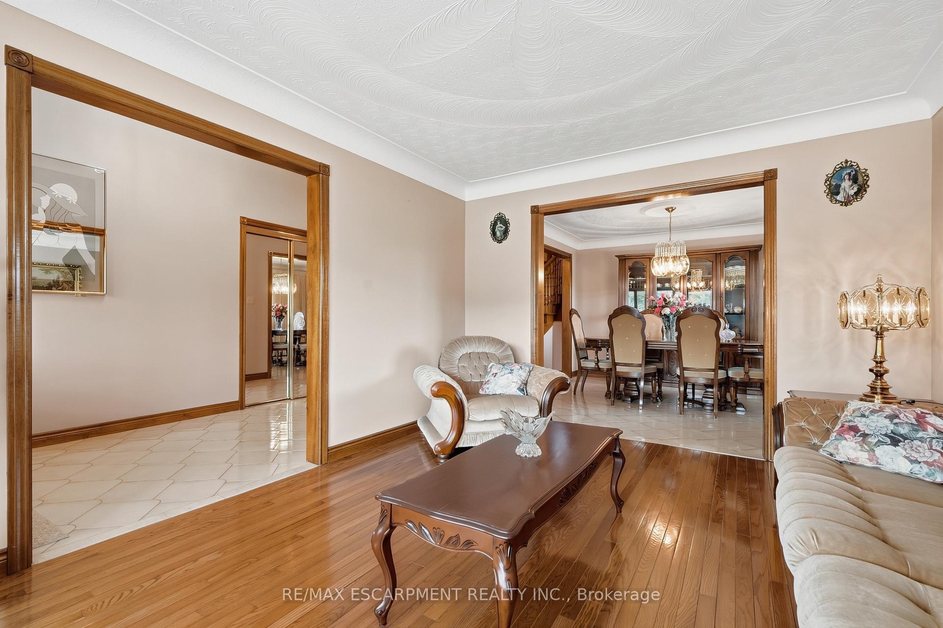 Photo 22 of 7 Vinehill Drive, Hamilton, Stoney Creek Mountain — HOMEH