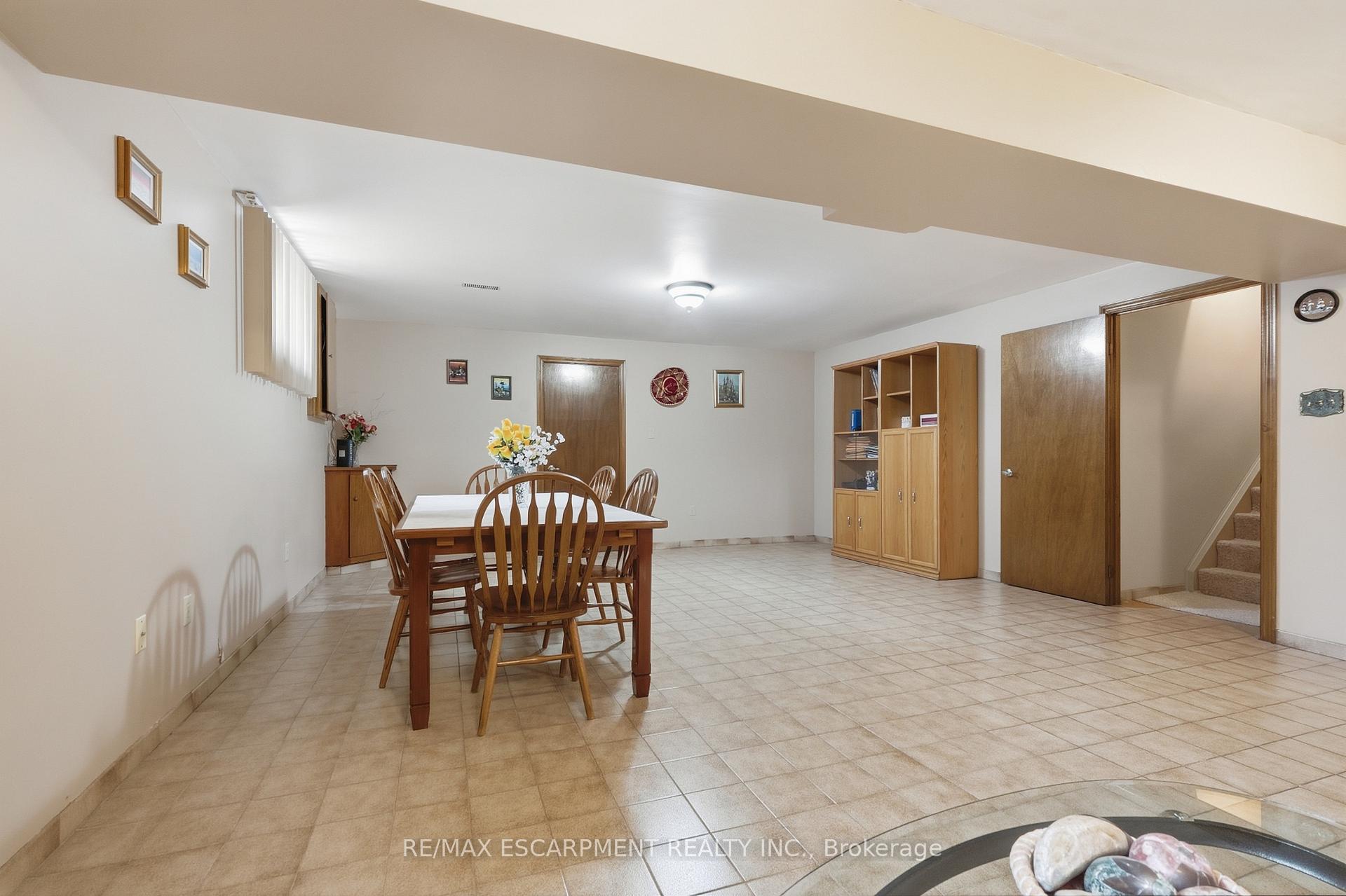 Photo 41 of 7 Vinehill Drive, Hamilton, Stoney Creek Mountain — HOMEH