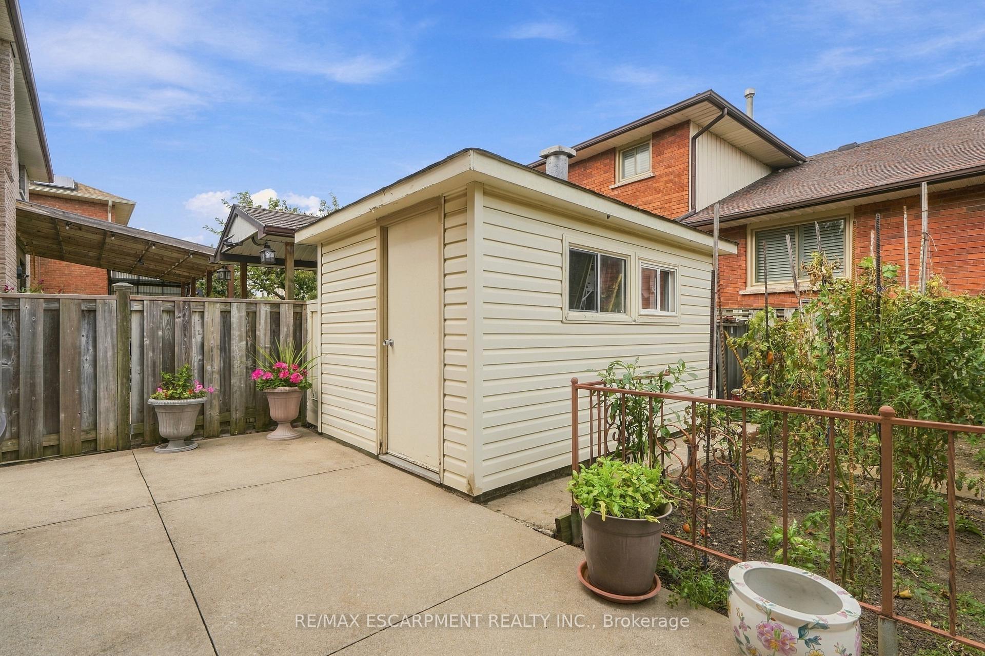 Photo 45 of 7 Vinehill Drive, Hamilton, Stoney Creek Mountain — HOMEH