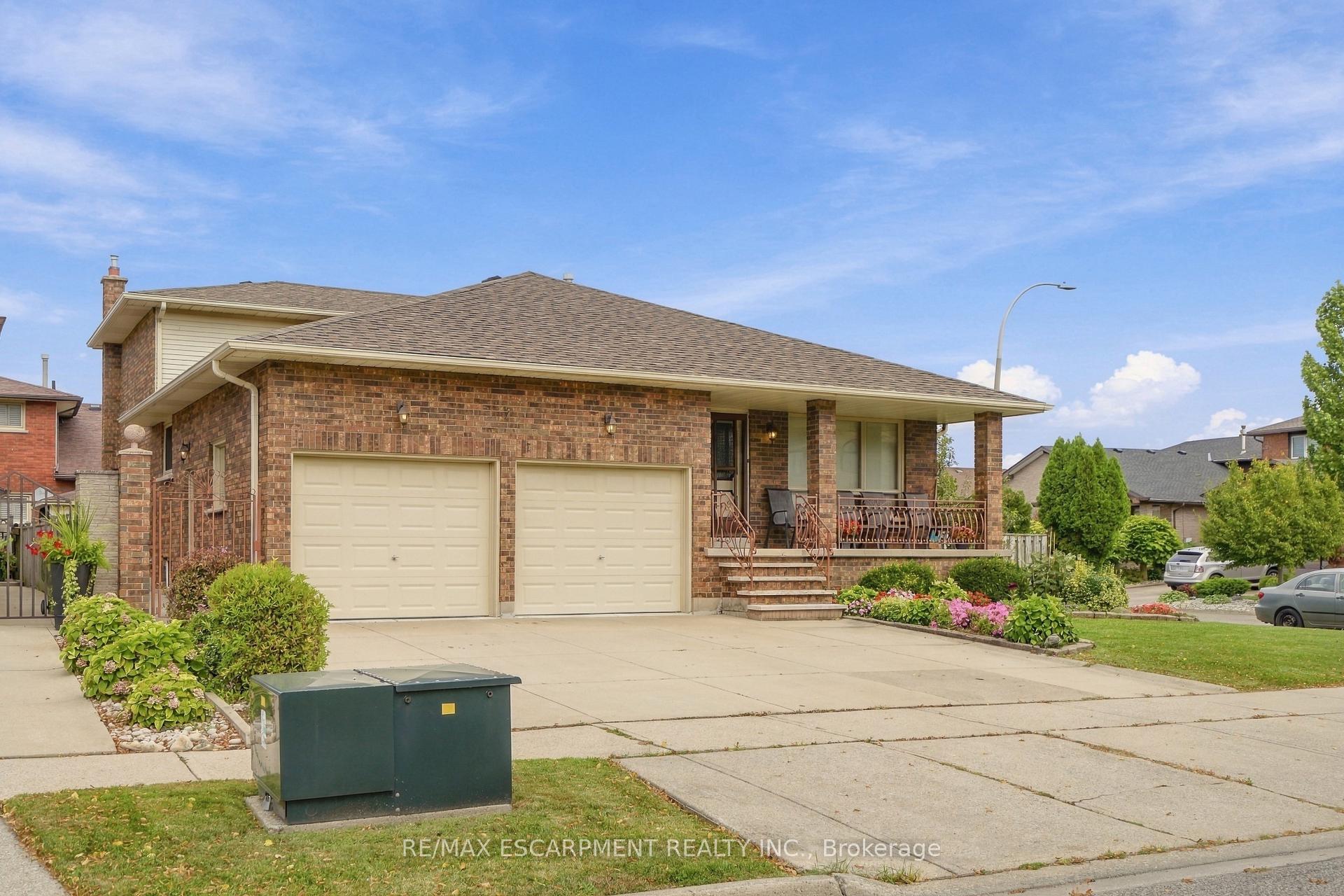 Photo 48 of 7 Vinehill Drive, Hamilton, Stoney Creek Mountain — HOMEH