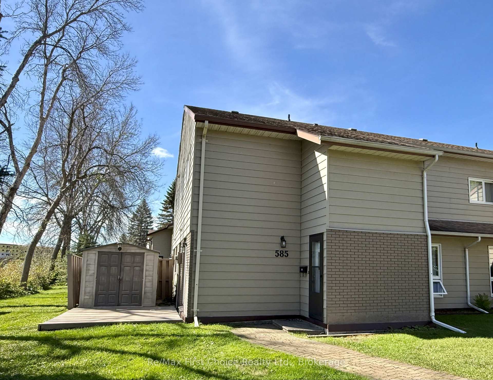 Photo 1 of Unit 32, 585 Nobel Road, Thunder Bay, Academy Heights — HOMEH