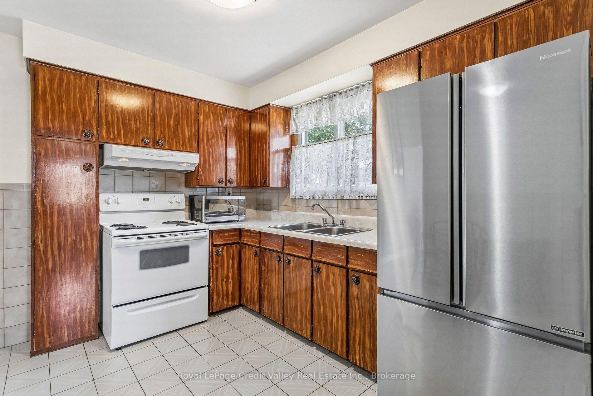 Photo 14 of 8 Milner Road, Brampton, Brampton East — HOMEH