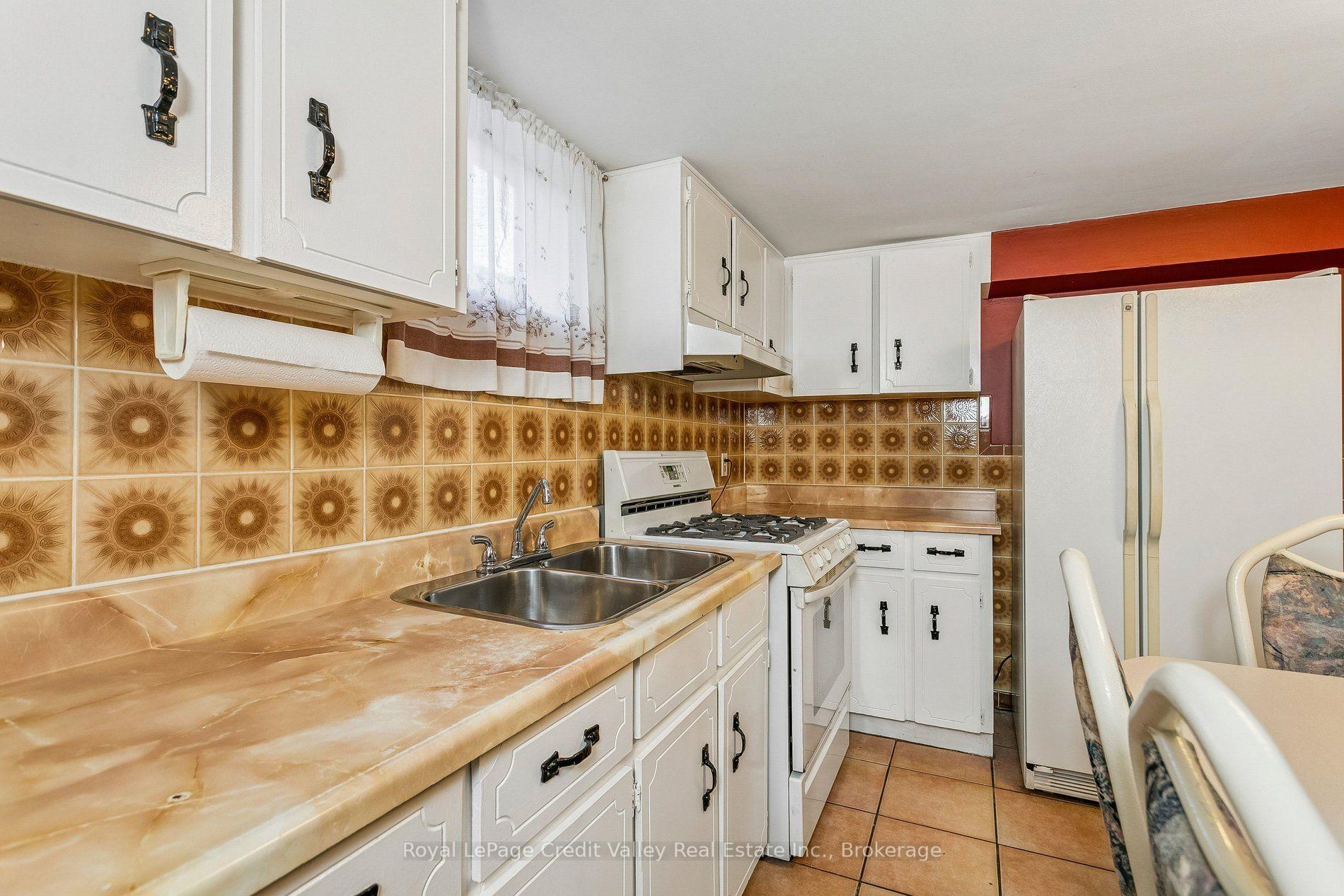 Photo 38 of 8 Milner Road, Brampton, Brampton East — HOMEH