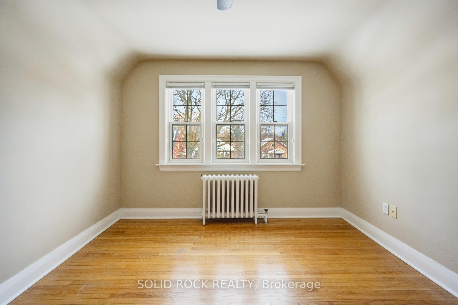 Photo 22 of 117 Mill Street S, Brampton, Downtown Brampton — HOMEH