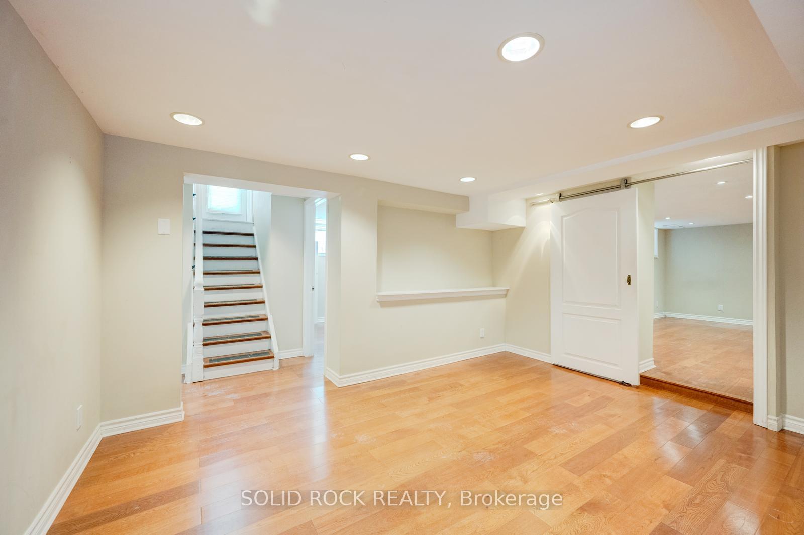 Photo 29 of 117 Mill Street S, Brampton, Downtown Brampton — HOMEH