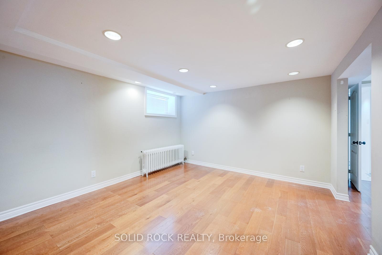 Photo 30 of 117 Mill Street S, Brampton, Downtown Brampton — HOMEH