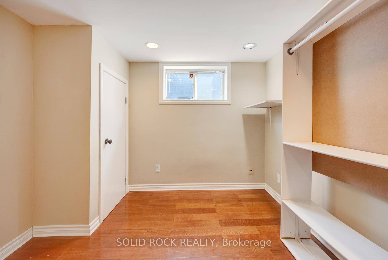 Photo 35 of 117 Mill Street S, Brampton, Downtown Brampton — HOMEH