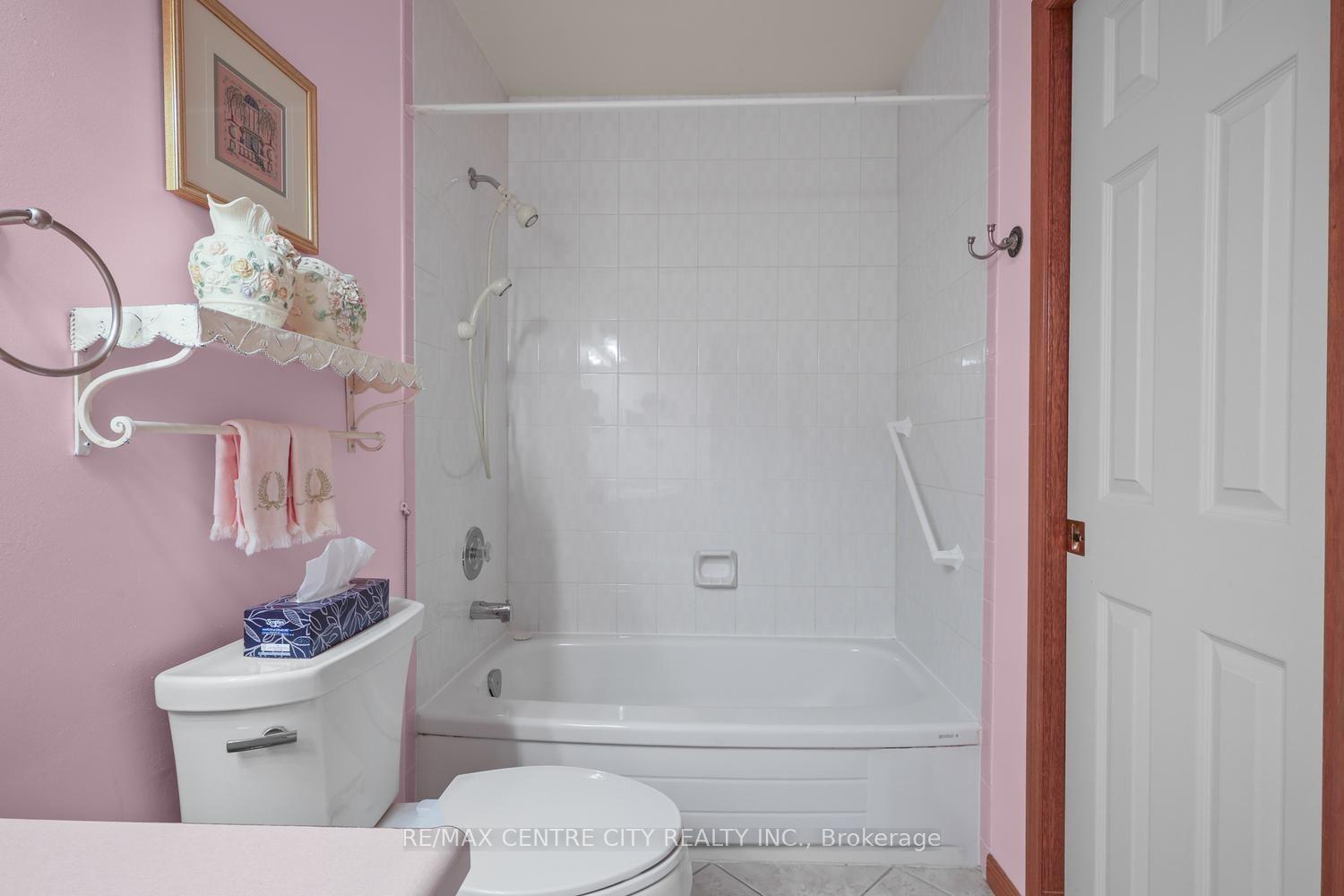 Photo 25 of Unit 38, 14 Doon Drive, London, North G — HOMEH