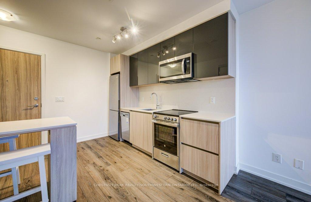 Photo 9 of Unit 612, 3100 Keele Street, North York, Downsview-Roding-CFB — HOMEH