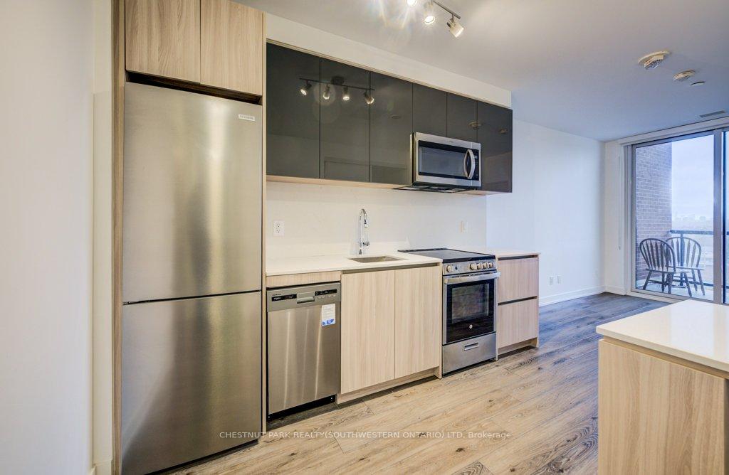 Photo 12 of Unit 612, 3100 Keele Street, North York, Downsview-Roding-CFB — HOMEH