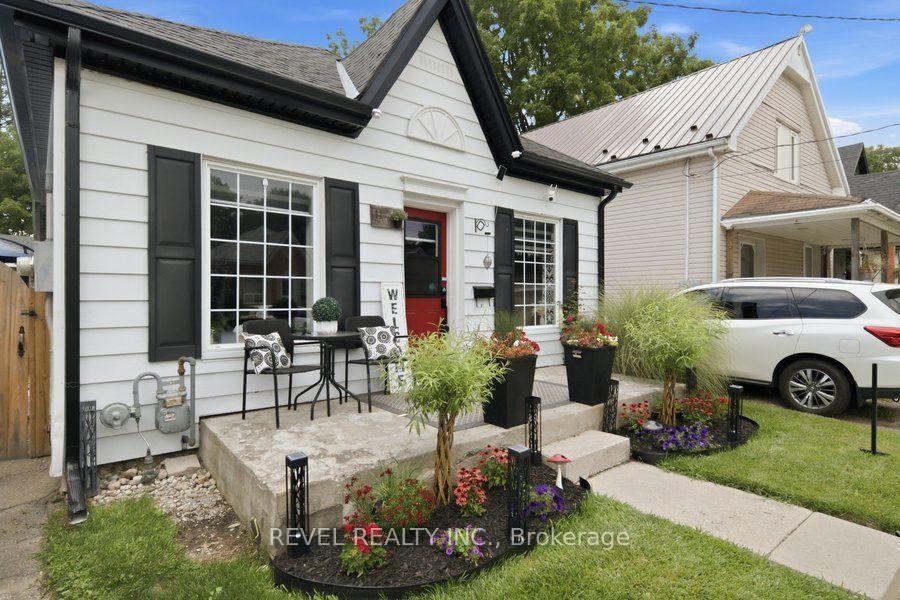 Photo 4 of 11 Esther Street, Brantford, East Ward — HOMEH