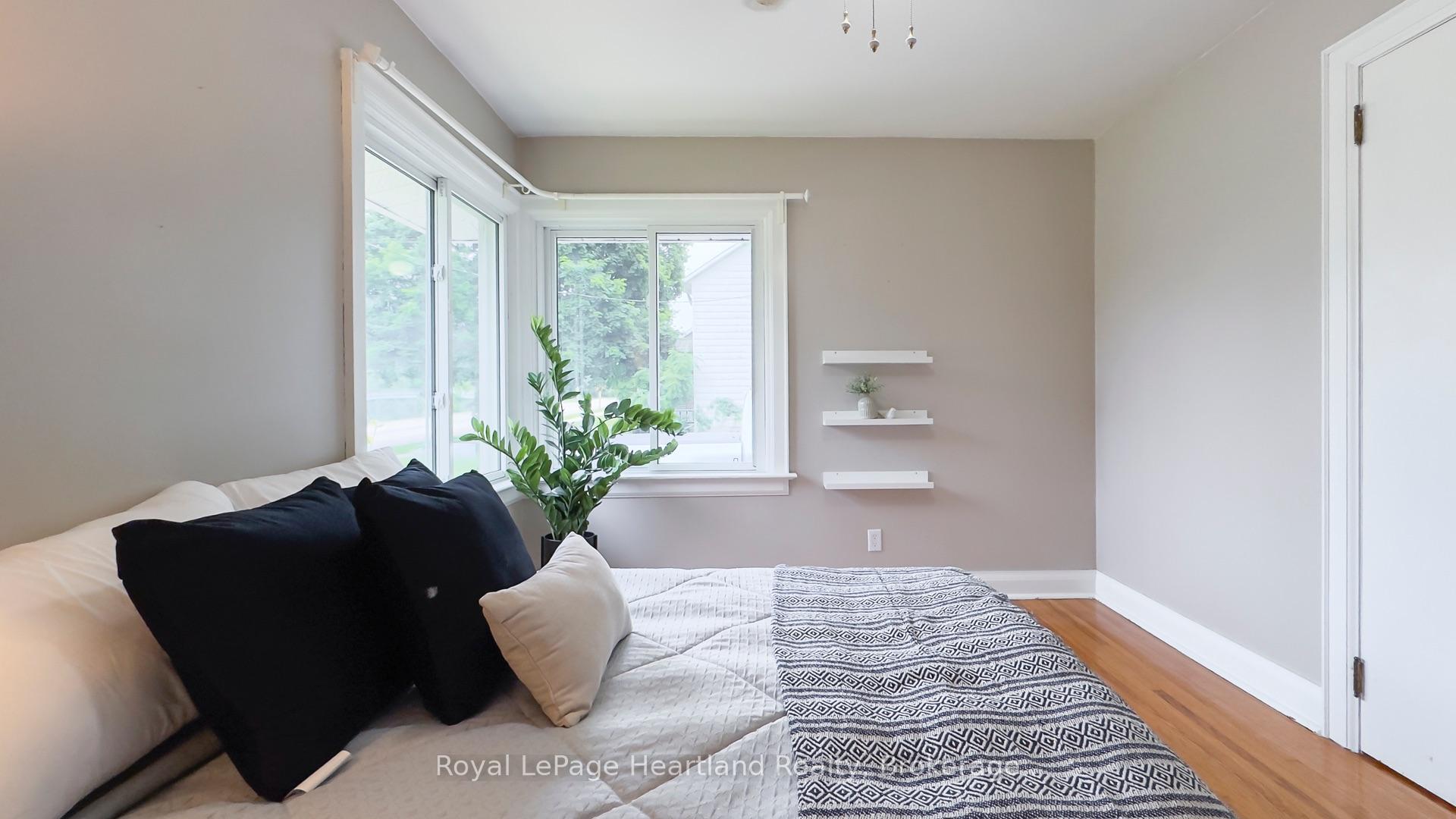 Photo 27 of 578 Stauffer Street, Huron-Kinloss, Lucknow — HOMEH