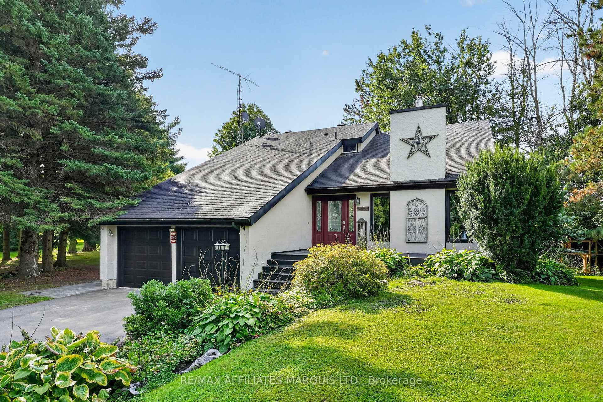 Photo of 19574 Heron Road