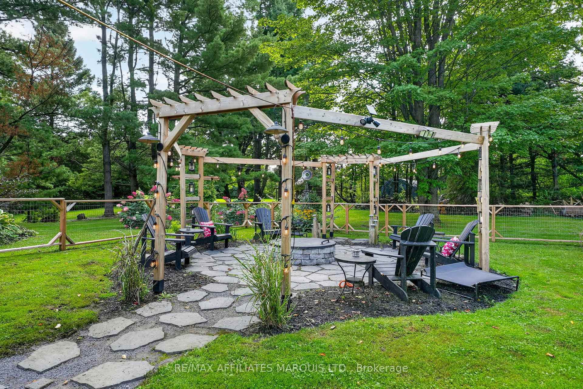 Photo 3 of 19574 Heron Road, South Glengarry, South Glengarry (Charlottenburgh) Twp — HOMEH