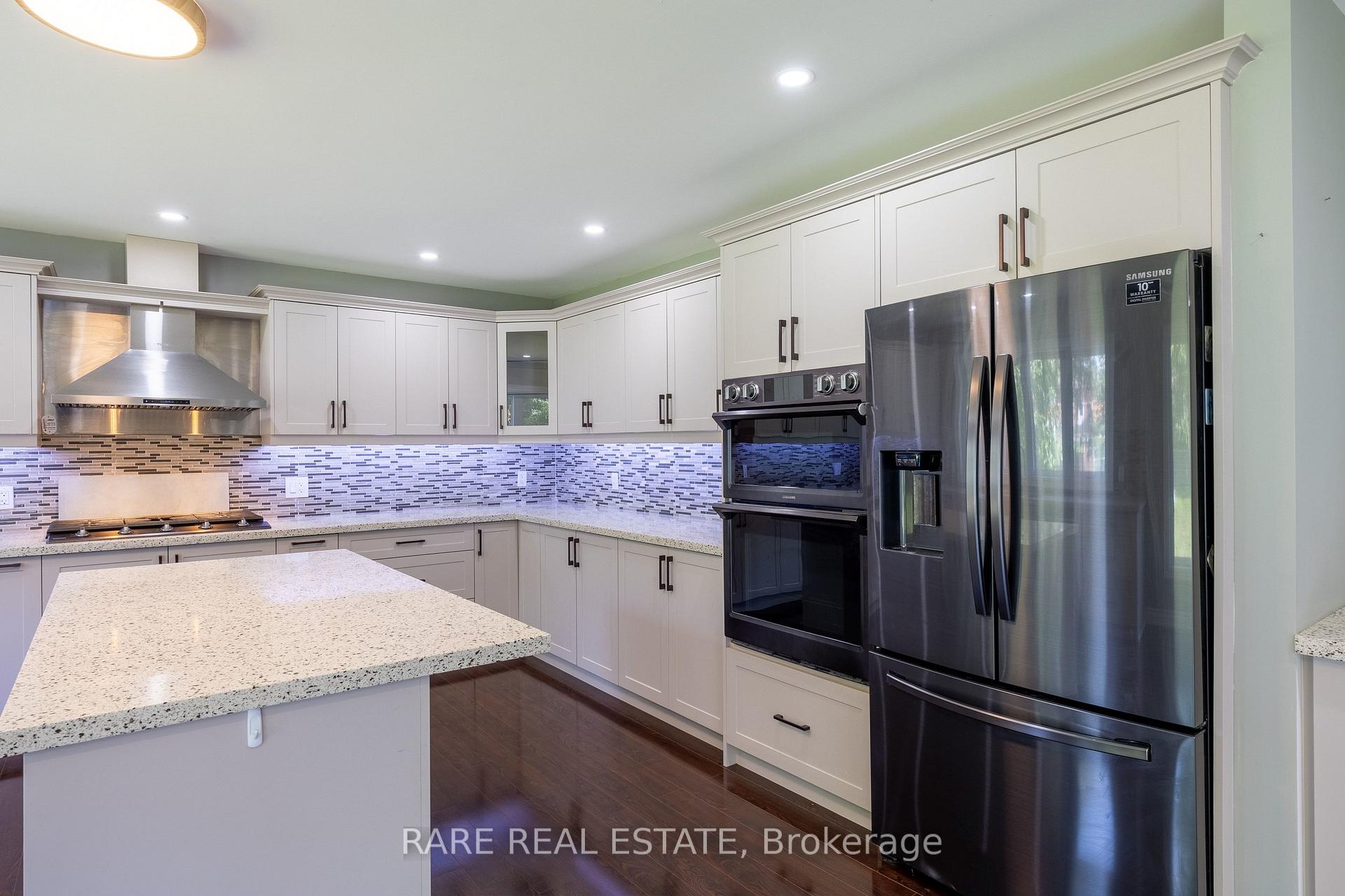 Photo 15 of 258 Union Avenue, Scugog, Port Perry — HOMEH