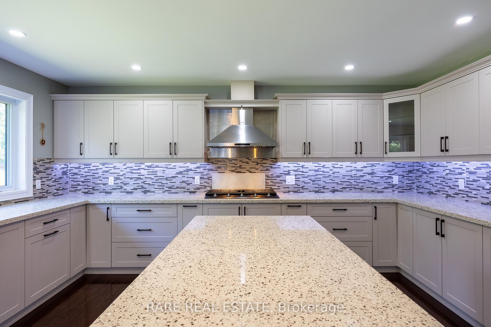 Photo 16 of 258 Union Avenue, Scugog, Port Perry — HOMEH