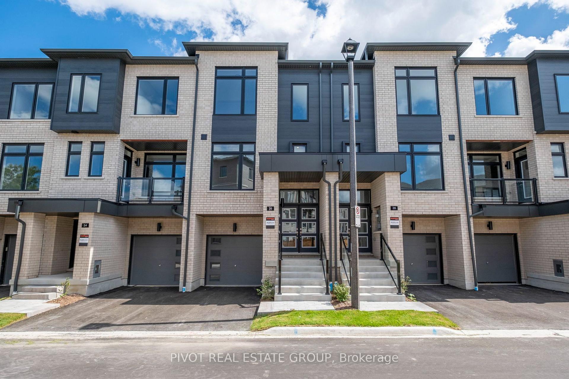 Photo 2 of 26 Observatory Way, Whitby, Brooklin — HOMEH