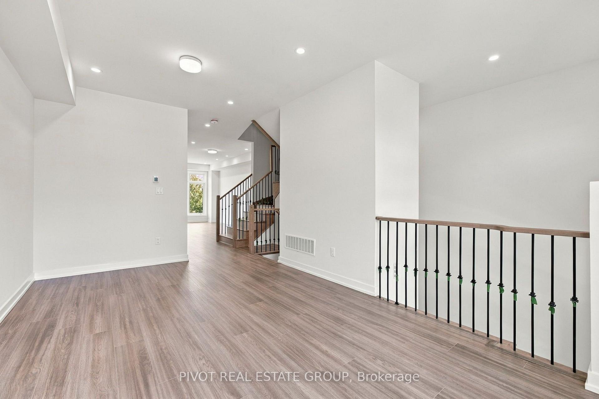 Photo 9 of 26 Observatory Way, Whitby, Brooklin — HOMEH