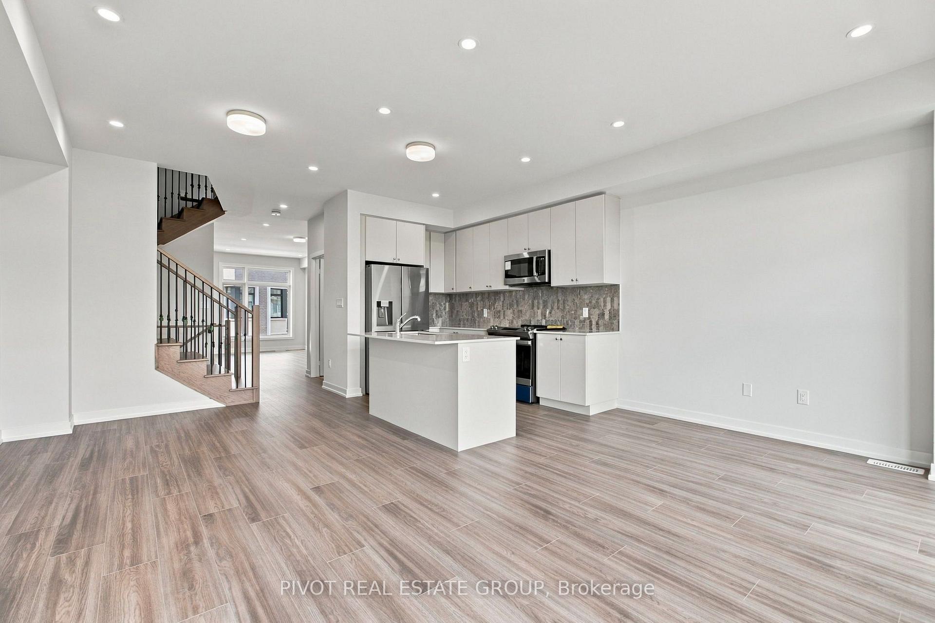 Photo 15 of 26 Observatory Way, Whitby, Brooklin — HOMEH