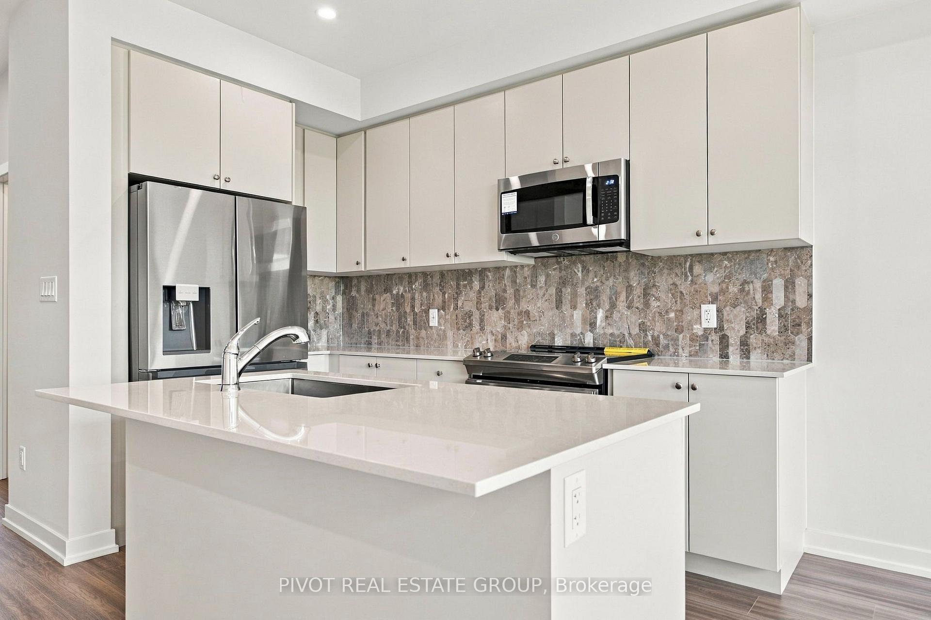 Photo 18 of 26 Observatory Way, Whitby, Brooklin — HOMEH