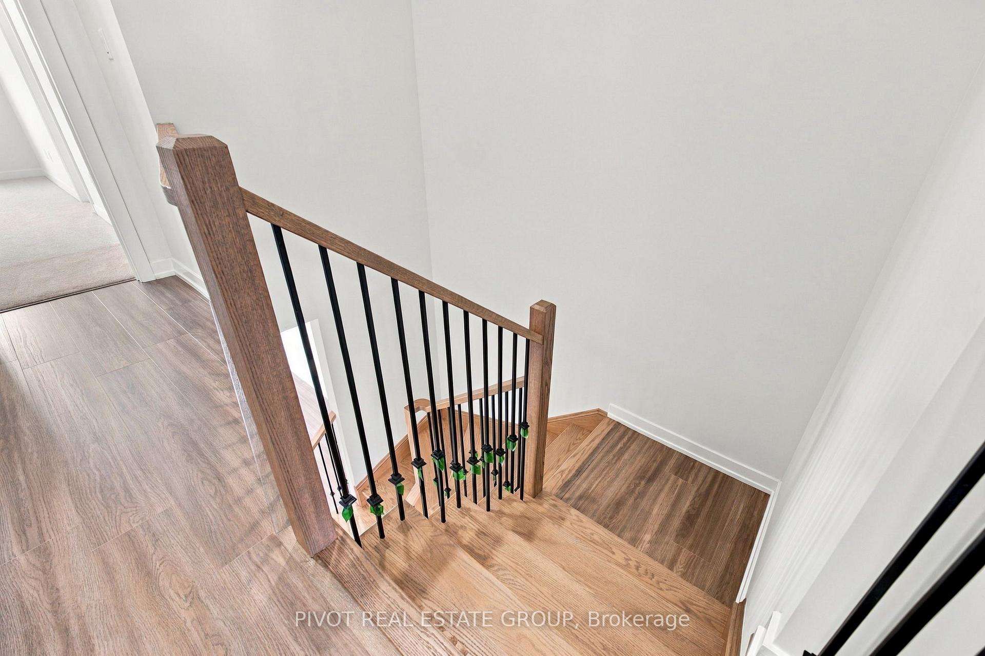Photo 22 of 26 Observatory Way, Whitby, Brooklin — HOMEH