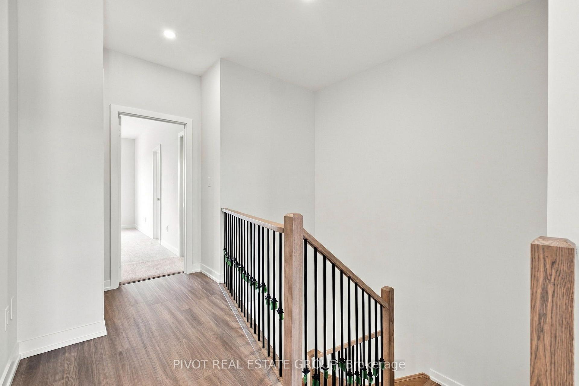 Photo 23 of 26 Observatory Way, Whitby, Brooklin — HOMEH