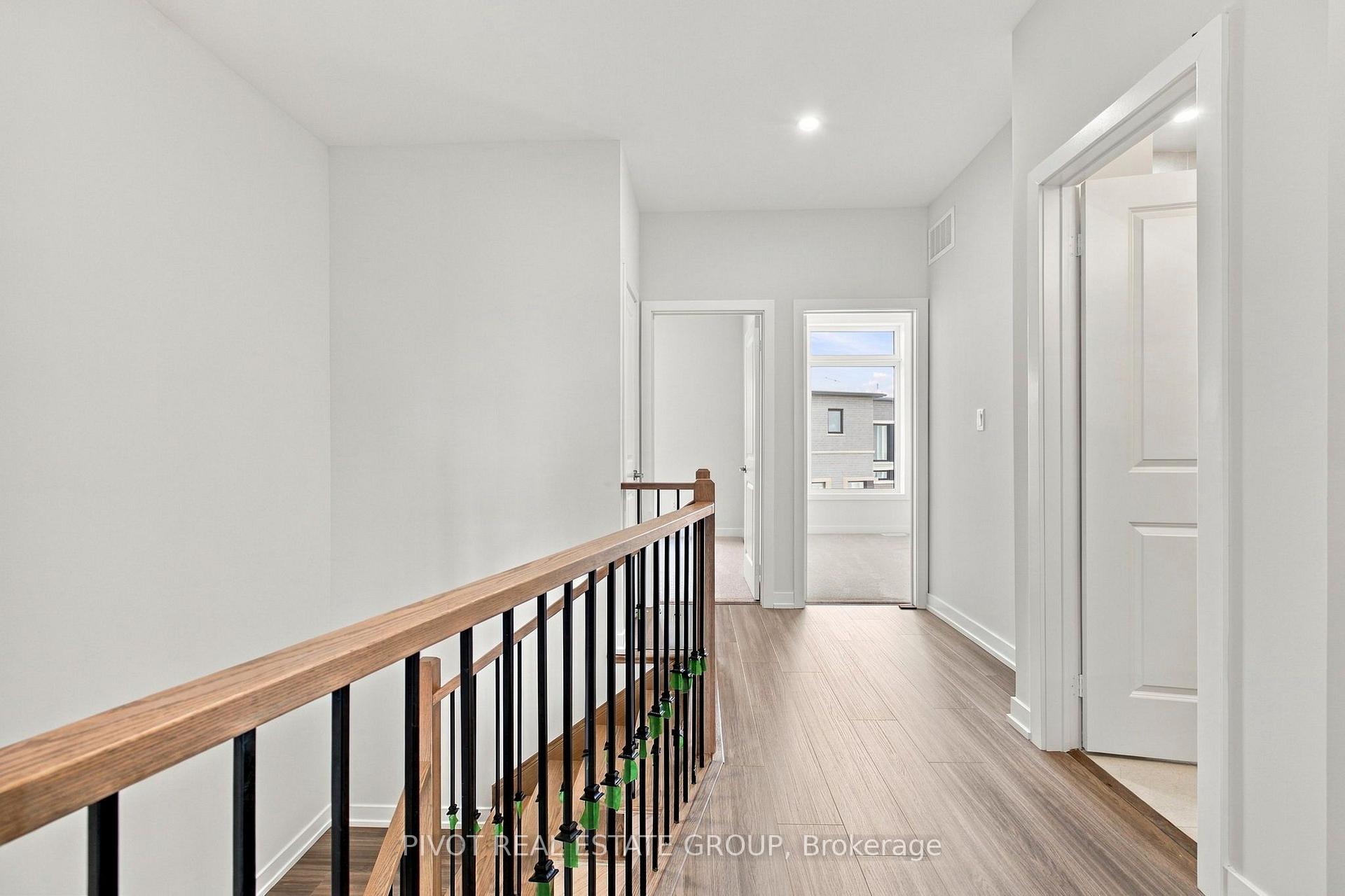 Photo 24 of 26 Observatory Way, Whitby, Brooklin — HOMEH