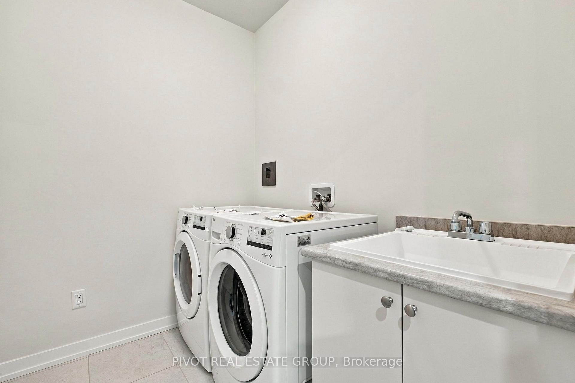 Photo 30 of 26 Observatory Way, Whitby, Brooklin — HOMEH