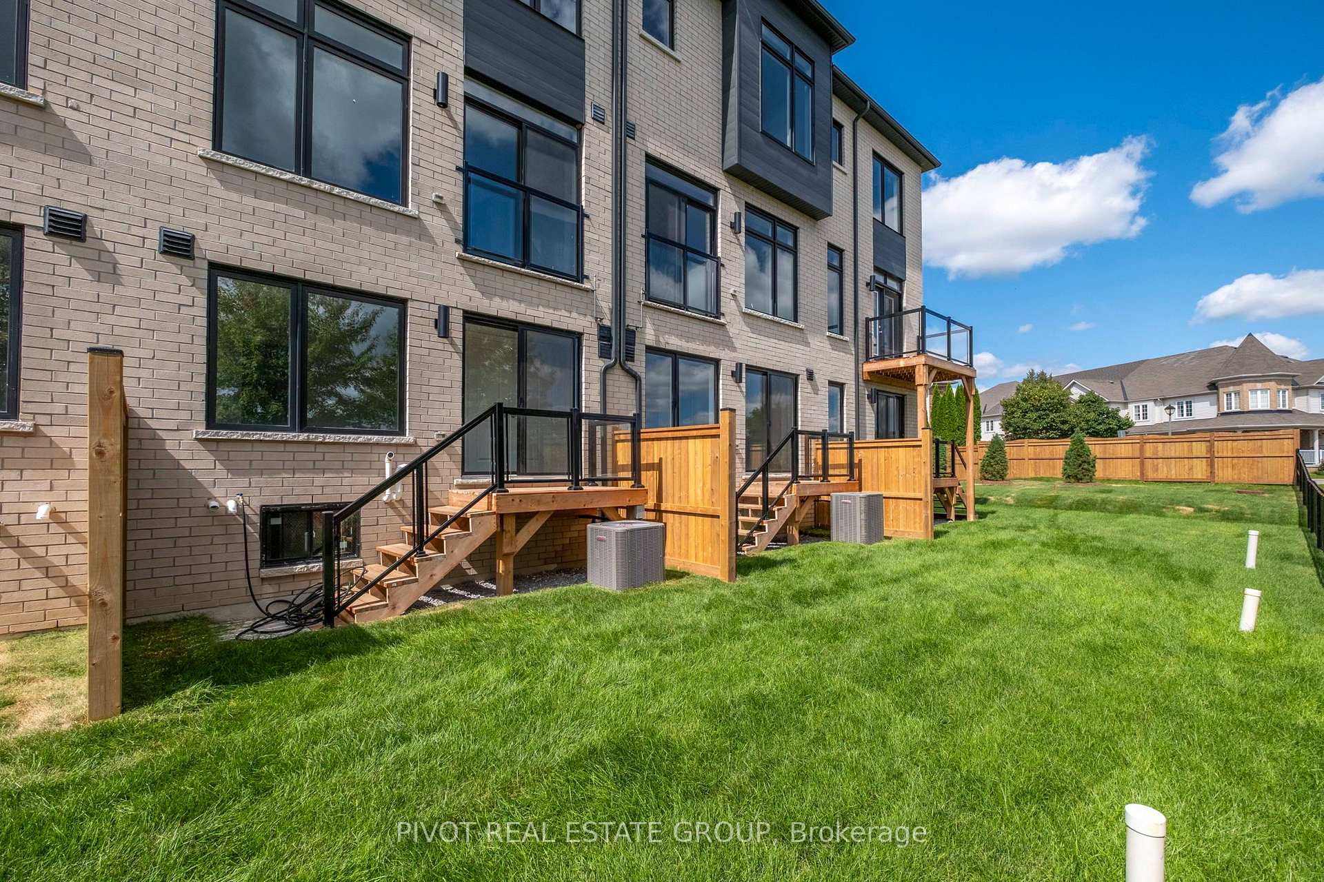 Photo 46 of 26 Observatory Way, Whitby, Brooklin — HOMEH
