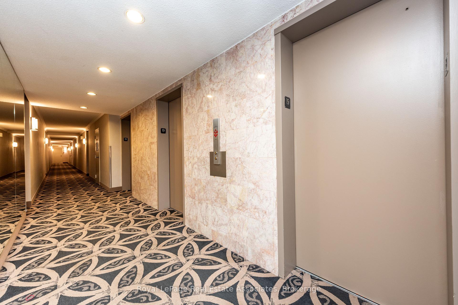 Photo 6 of Unit #1906, 240 Scarlett Road, Toronto, Rockcliffe-Smythe — HOMEH