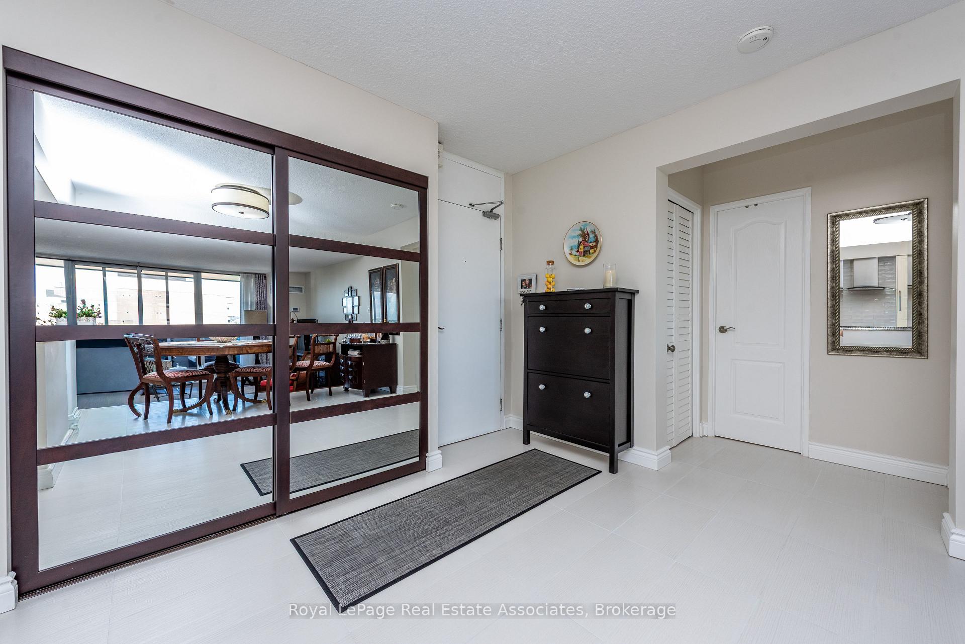 Photo 9 of Unit #1906, 240 Scarlett Road, Toronto, Rockcliffe-Smythe — HOMEH
